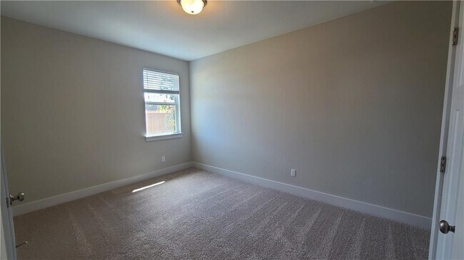 Building Photo - 2116 Palmera Ridge Blvd