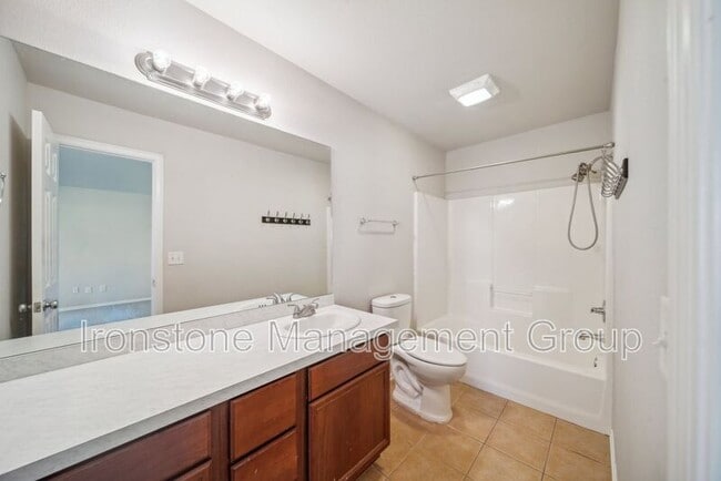 Building Photo - 6795 East 130th Pl S