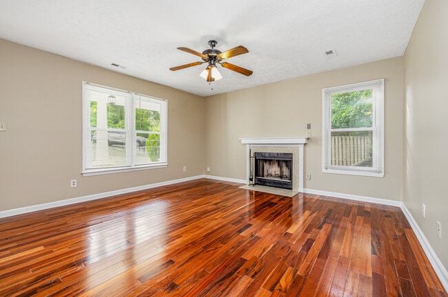 Building Photo - 1583 Winnabow Dr