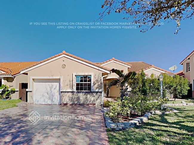 Building Photo - 14731 SW 42nd Way