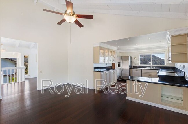 Building Photo - 1005 Kalahu Pl