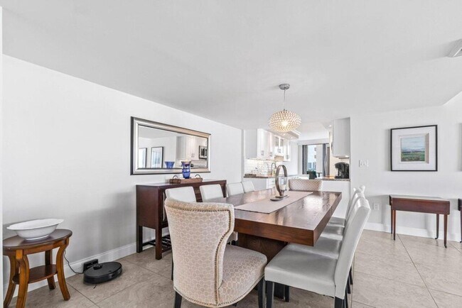 Building Photo - 4200 N Ocean Dr