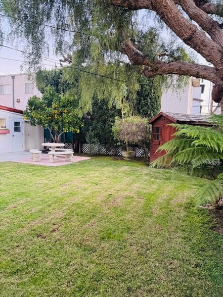 Building Photo - 2620 Graham Ave