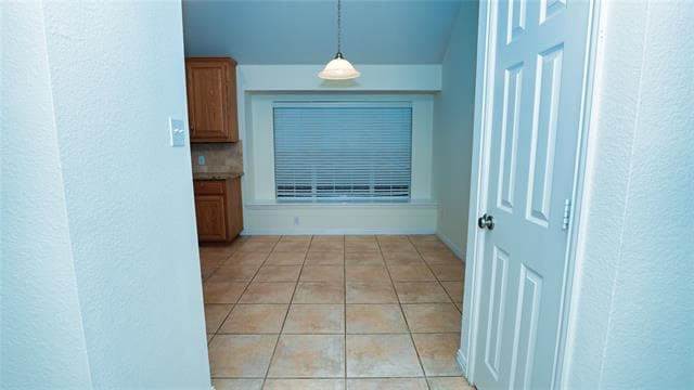 Building Photo - 15846 Grove Crest Dr