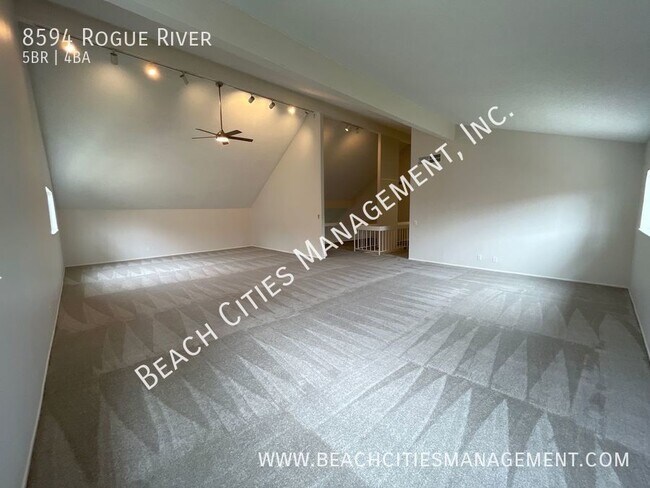 Building Photo - 8594 Rogue River Ave
