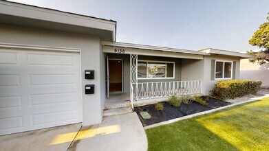 Building Photo - Spacious 8-Bedroom / 4-Bathroom Home Near ...