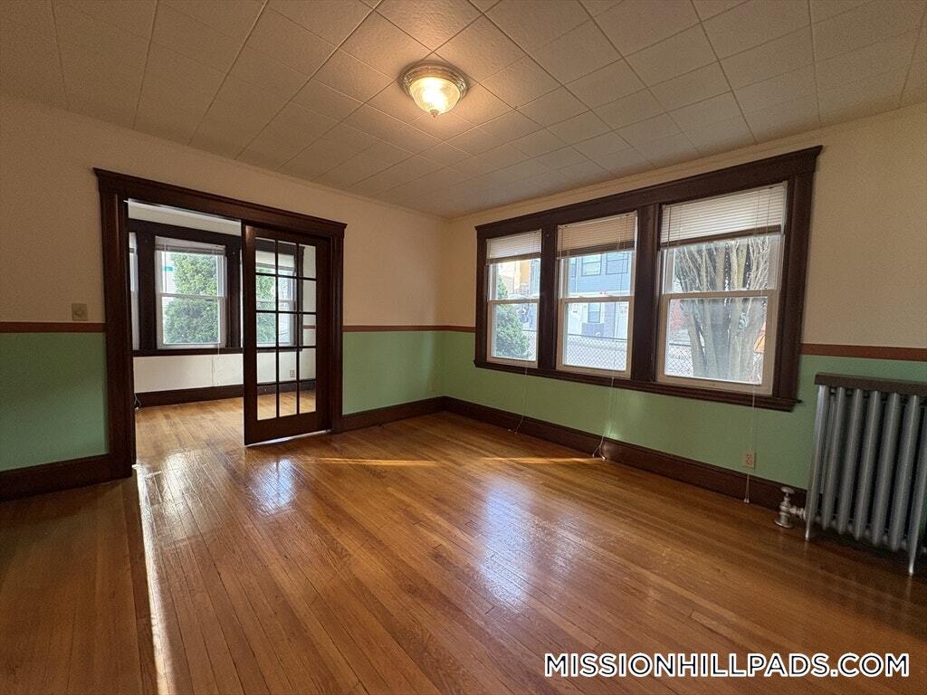 Building Photo - 155-157 Hillside St.