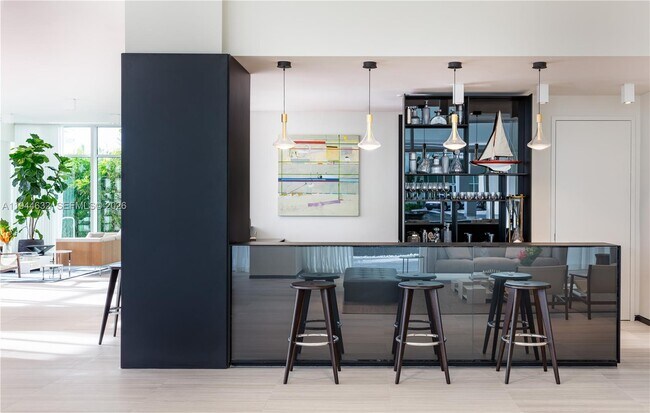 Building Photo - 4701 Meridian Ave