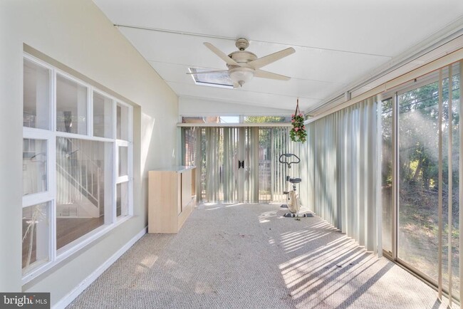 Building Photo - 9967 Verree Rd