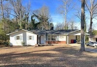 Building Photo - 4075 Meadowbrook Dr