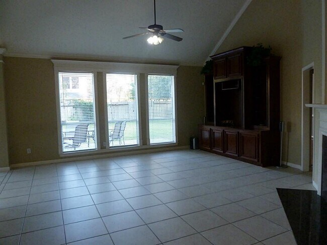 Building Photo - 6143 River Mist Ct