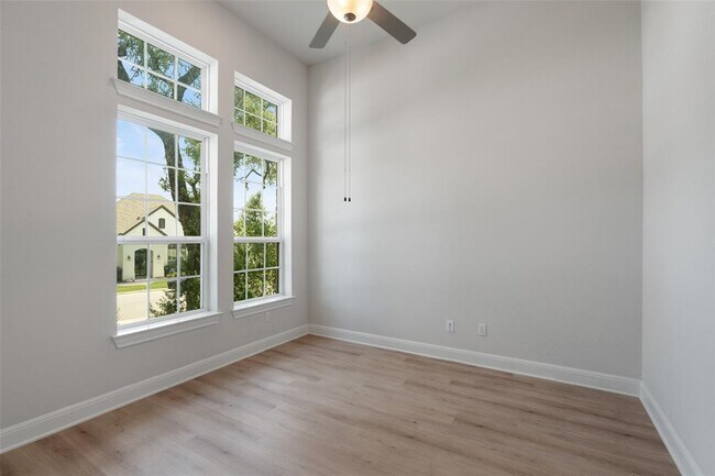 Building Photo - 159 Fireside Rd