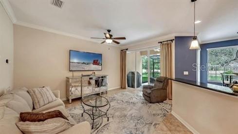 Building Photo - 8128 Villa Grande Ct