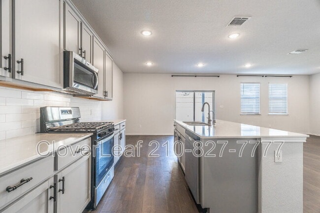 Building Photo - 13151 Bay Pt Wy