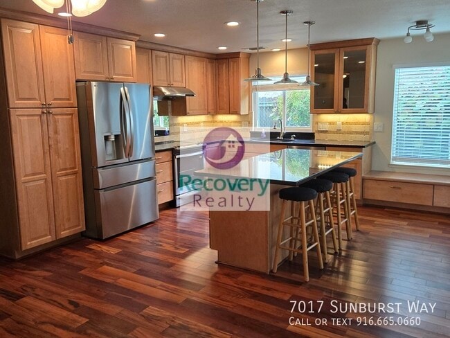 Building Photo - 7017 Sunburst Way