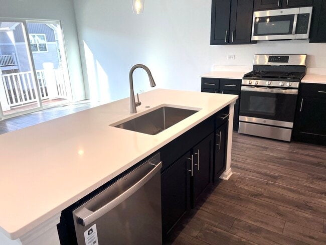 Building Photo - 4221 Chelsea Mnr Cir