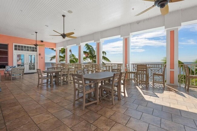 Building Photo - 5280 Coquina Key Dr SE