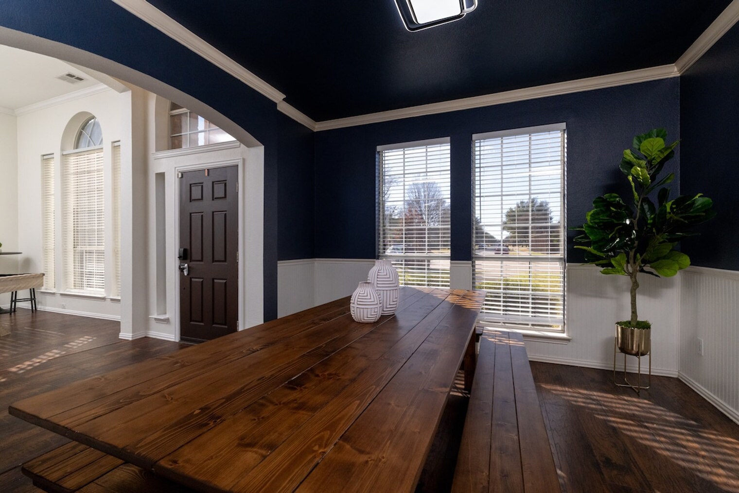 Building Photo - 8862 Beartooth Dr