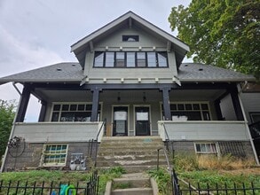 Building Photo - 331-33