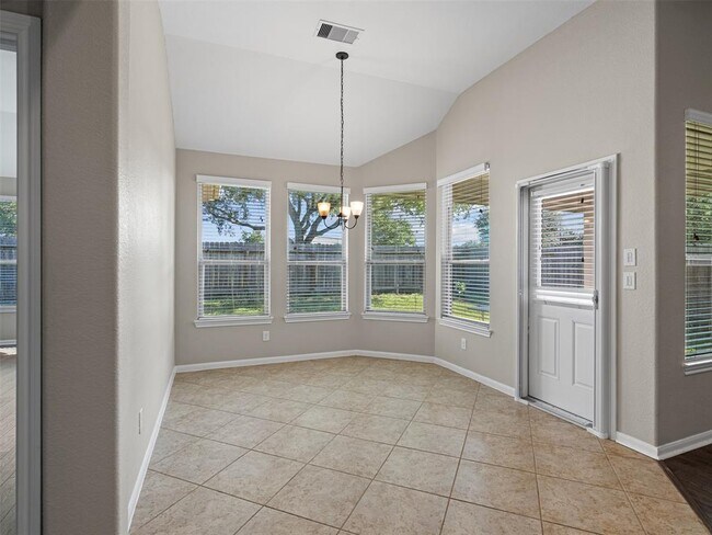 Building Photo - 16906 Wedgeside Pk
