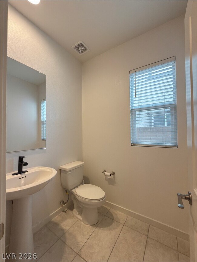 Building Photo - 6622 Palm Branch St