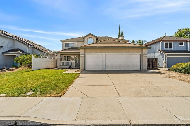 Building Photo - 880 Woodsong Ln