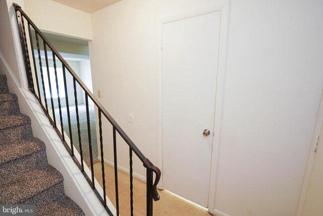 Building Photo - 764 Hemlock St