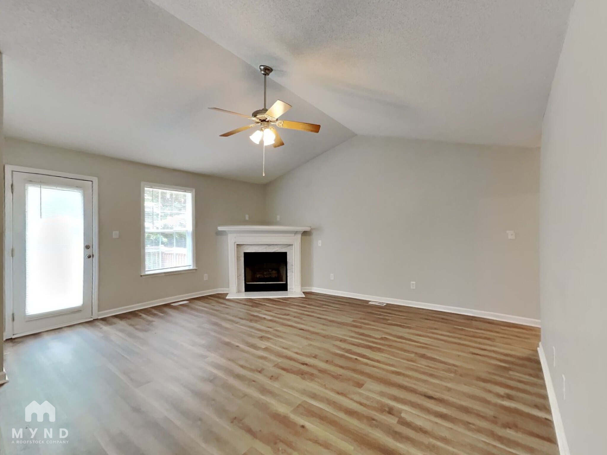 Building Photo - 589 Spaniel Ln
