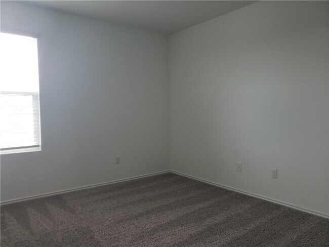 Building Photo - 125 Wolseley Dr