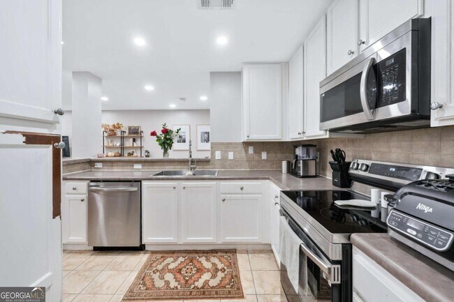 Building Photo - 3650 Ashford Dunwoody Rd NE