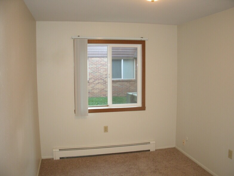 Bedroom - 1712 Continental Dr
