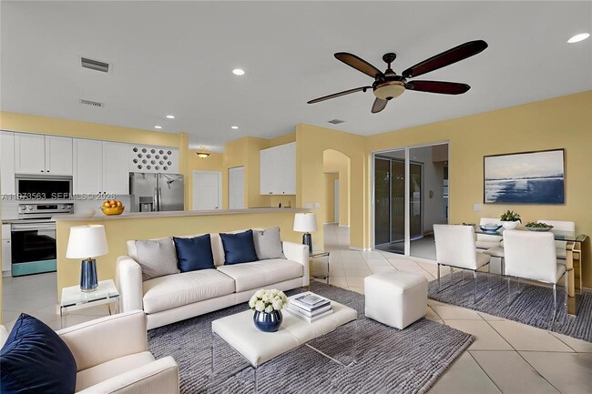 Building Photo - 751 SW 191st Ave