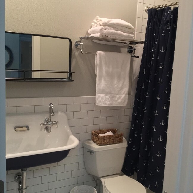 Building Photo - 94 Pointe Cir