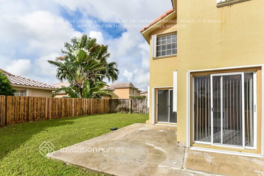 Building Photo - 11357 SW 161st Pl