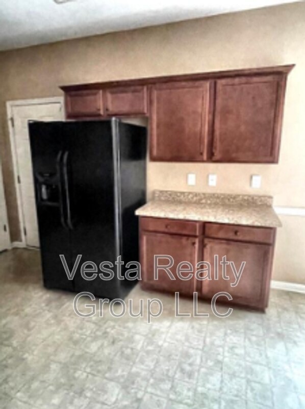 Building Photo - 1055 City Park Dr