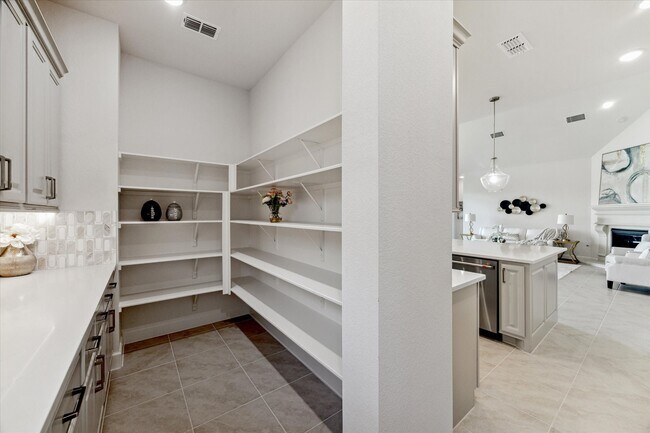 Building Photo - 407 May Meadow Ln