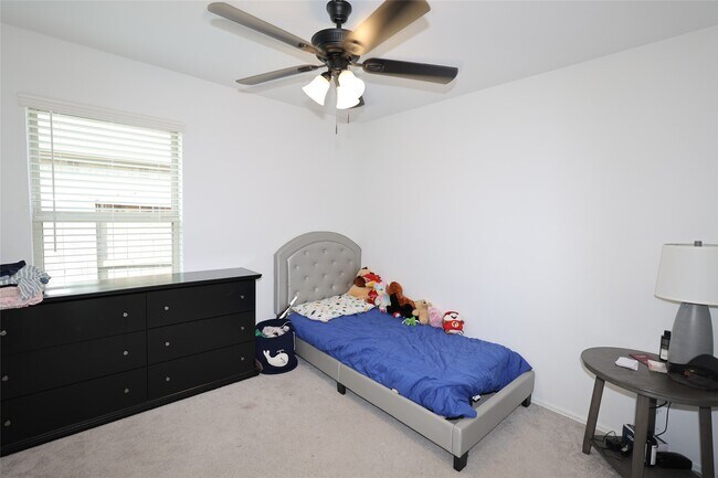 Building Photo - 7430 Clover Chase Dr