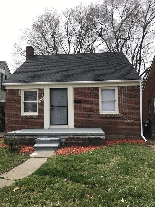 Building Photo - 18703 Waltham St