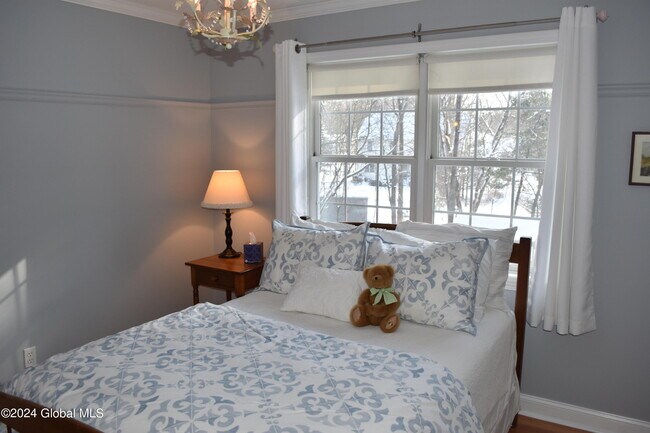 Building Photo - 63 Hearthstone Dr