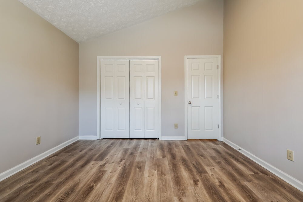 Building Photo - 1212 Shade Ct