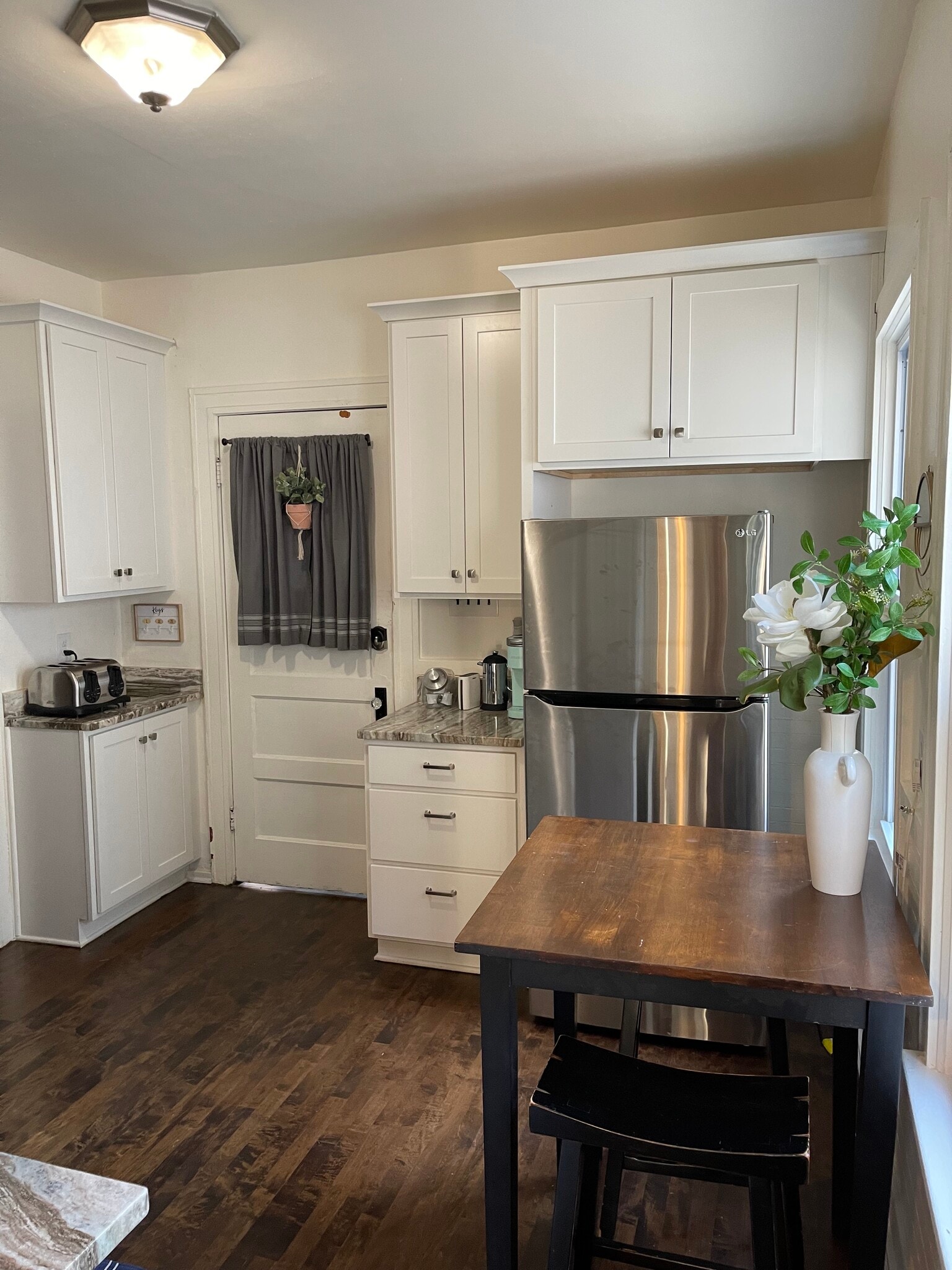 Building Photo - 2830 N Frederick Ave