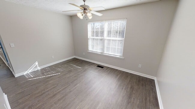 Building Photo - Cobblestone Subdivision - Single Family