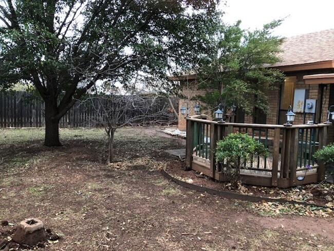 Building Photo - 8026 Vita Ct