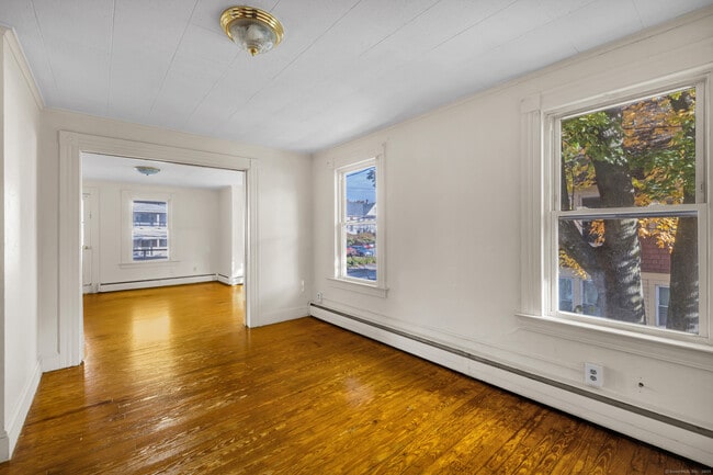 Building Photo - 31 Wolcott Ave