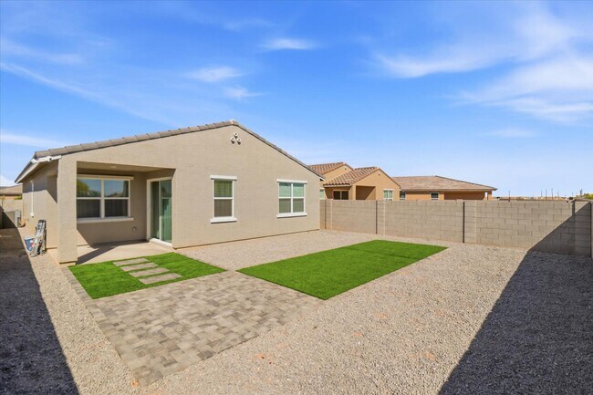 Building Photo - 19295 N Avelino Dr