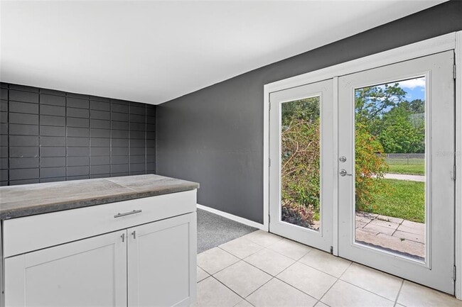 Building Photo - 8138 Krag Dr