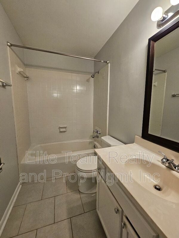 Building Photo - 4604 Coronado Dr