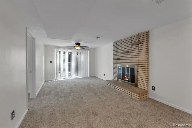 Building Photo - 32725 Barkley St