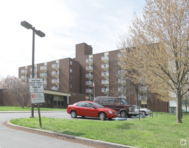 Building Photo - South View Manor