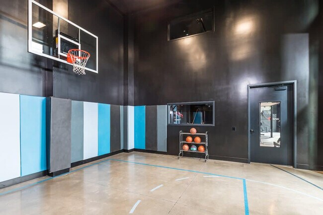 Building Photo - 2080 Basecamp Way
